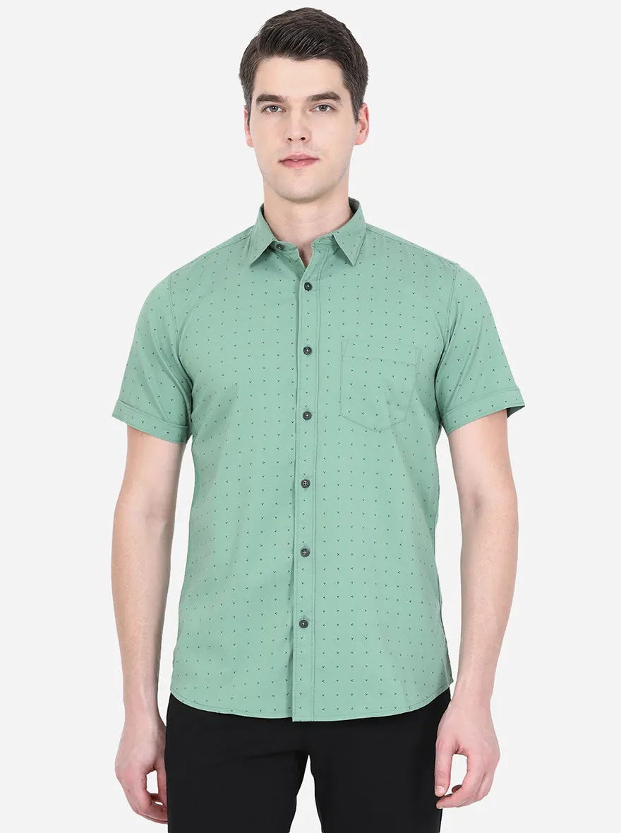 Dark Green Printed Slim Fit Semi Casual Shirt | JadeBlue