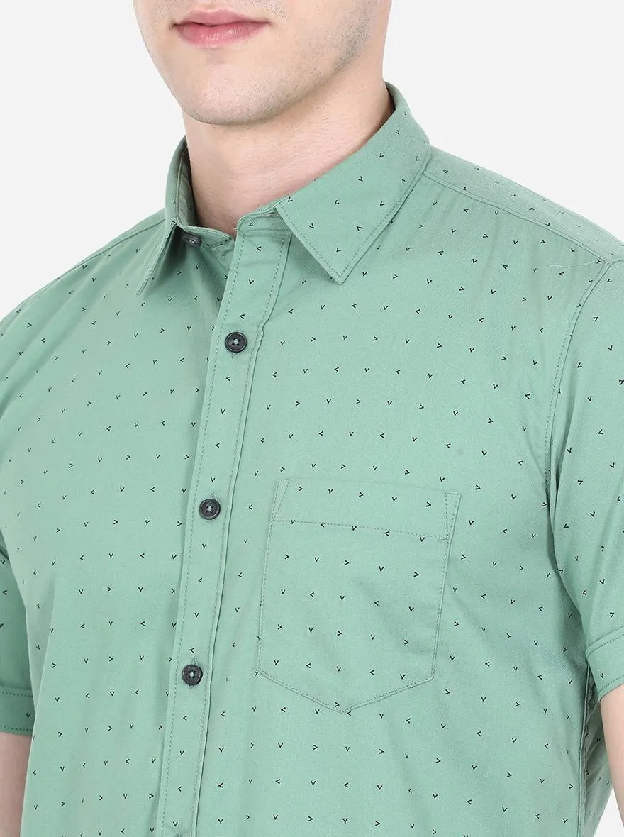 Dark Green Printed Slim Fit Semi Casual Shirt | JadeBlue