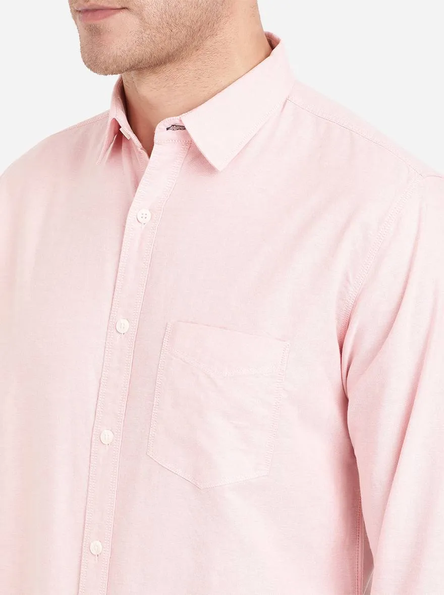 Light Pink Solid Slim Fit Semi Casual Shirt | JadeBlue