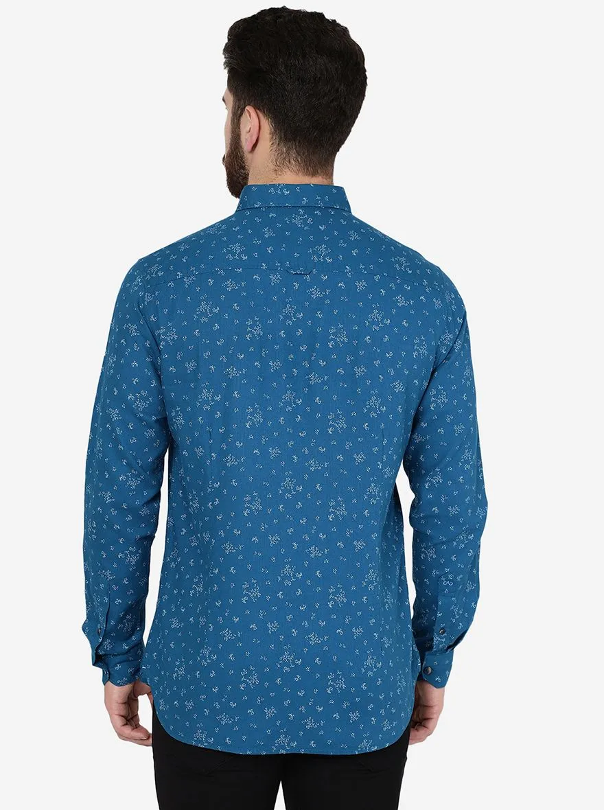 Turquoise Blue Printed Slim Fit Casual Shirt | JadeBlue