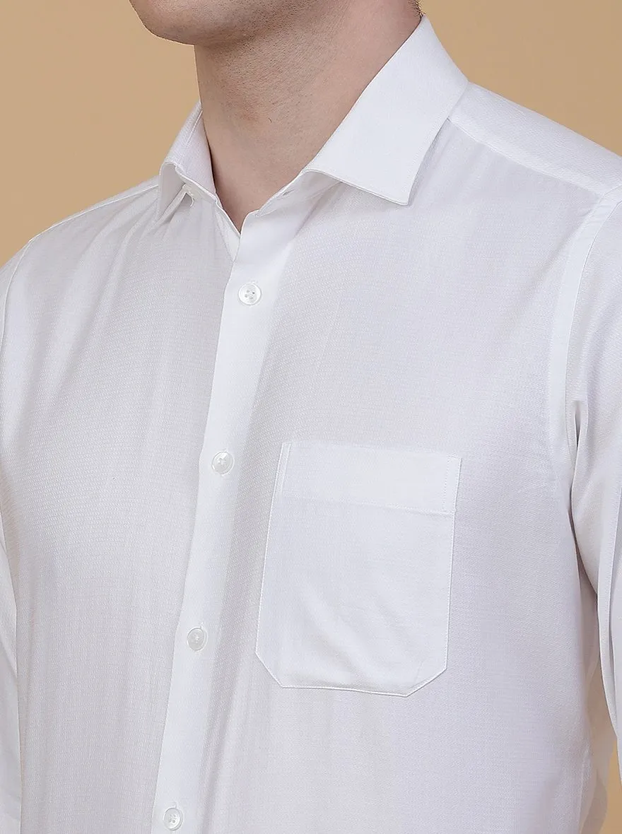 White Solid Regular Fit Formal Shirt | Metal